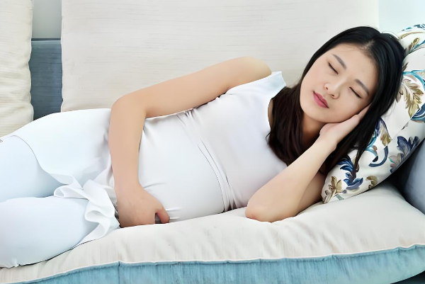 鲜胚移植后要注意休息