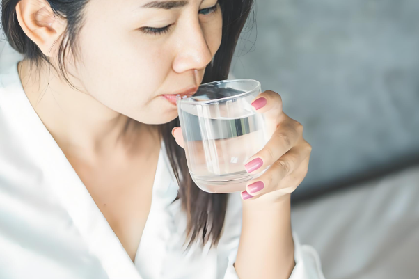 试管怀孕后发热要多喝温水